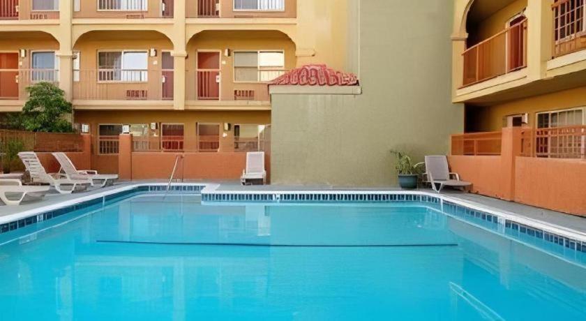 Hotel Solaire Лос-Анджелес Экстерьер фото